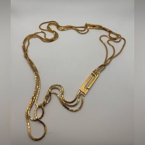 Vintage 70s Monet gold tone rectangular detailing necklace